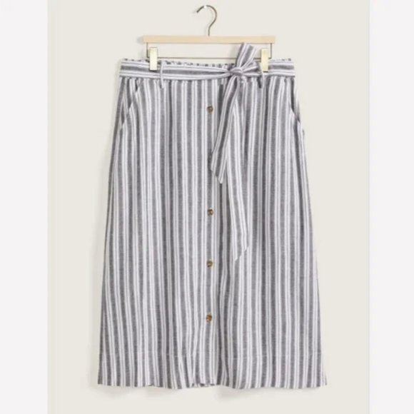 In Every Story - Linen Button Front Pull-On Midi Skirt - Picture 5 of 10